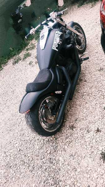 SUZUKI VZR INTRUDER