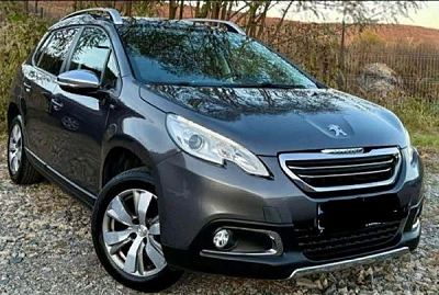Peugeot 2008 Bonjour , je vende ma voiture elle roule parfaitement bien