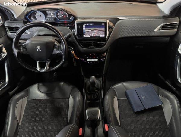 Peugeot 2008 Bonjour , je vende ma voiture elle roule parfaitement bien