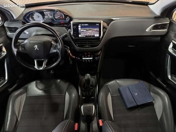 Peugeot 2008 Bonjour , je vende ma voiture elle roule parfaitement bien