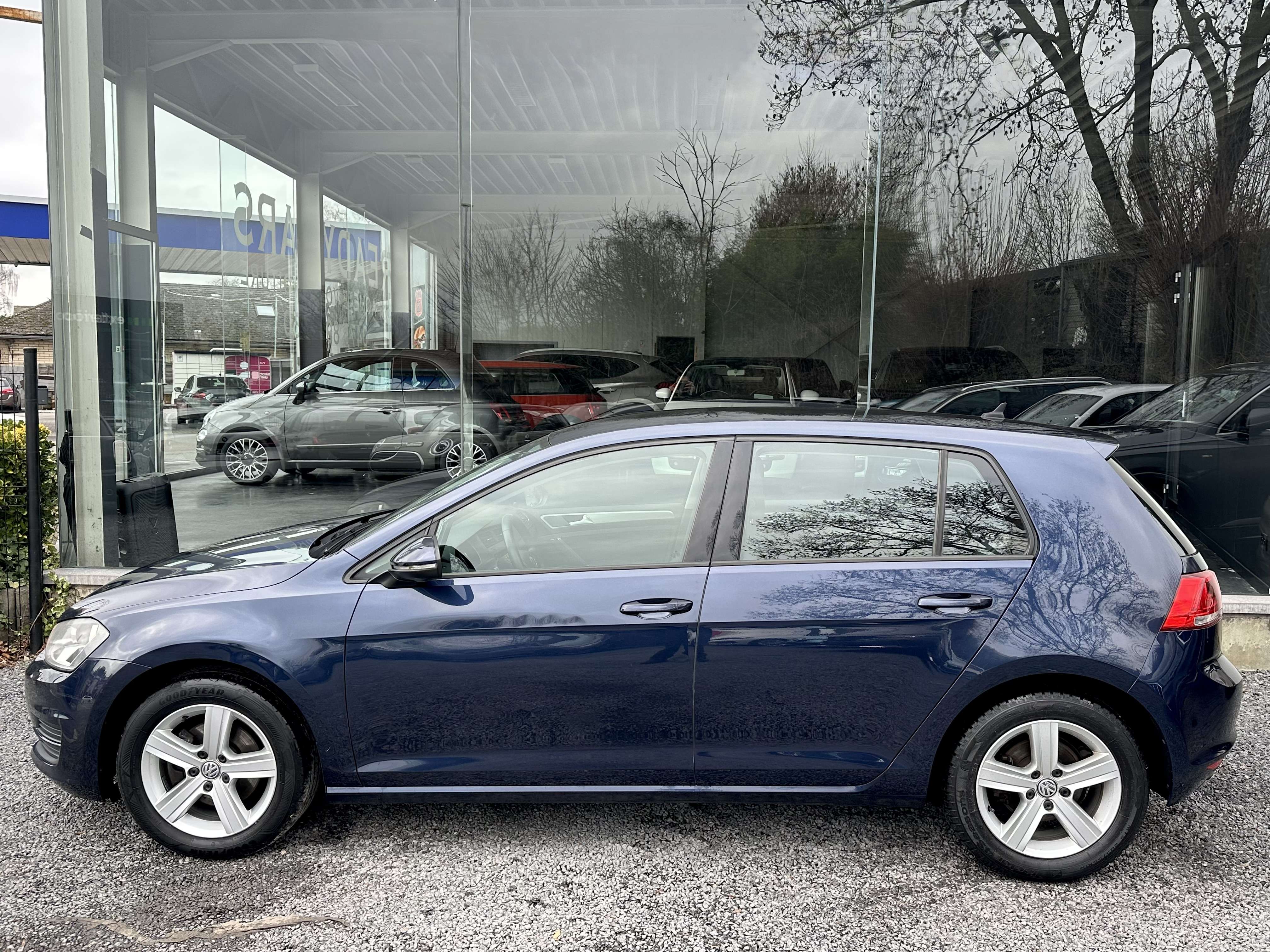 Volkswagen Golf 2.0 TDI*NAVI*SIEGE CHAUFFANT*CARNET FULL*GARANTIE