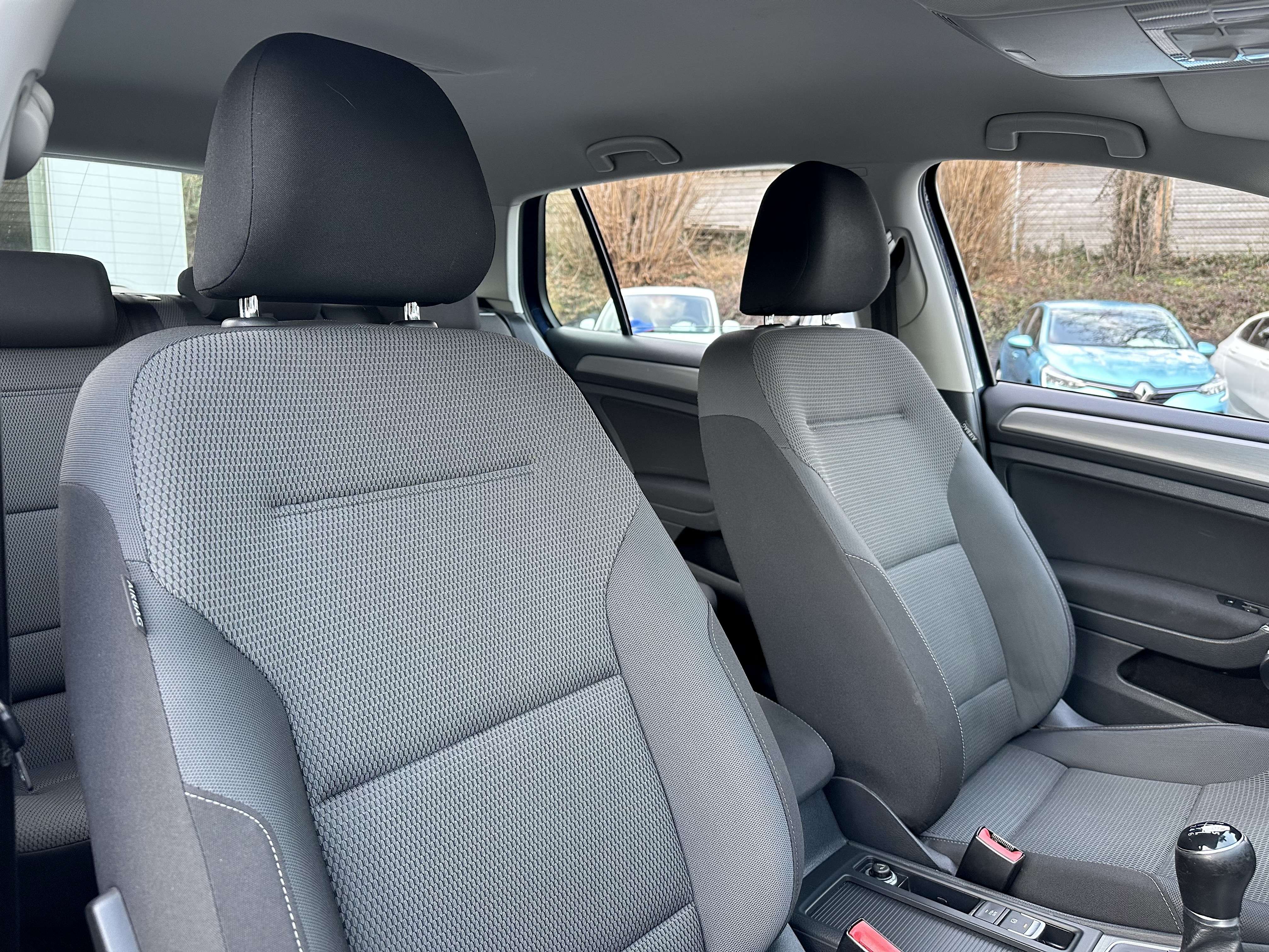 Volkswagen Golf 2.0 TDI*NAVI*SIEGE CHAUFFANT*CARNET FULL*GARANTIE