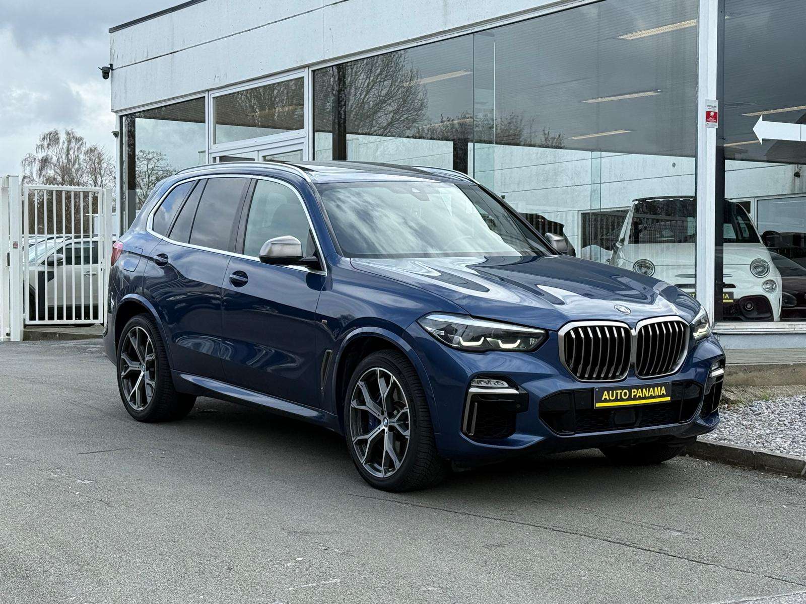 BMW X5 M M50 dAS UTULITAIRE CUIR HUD TOIT PANO AMBIANCE