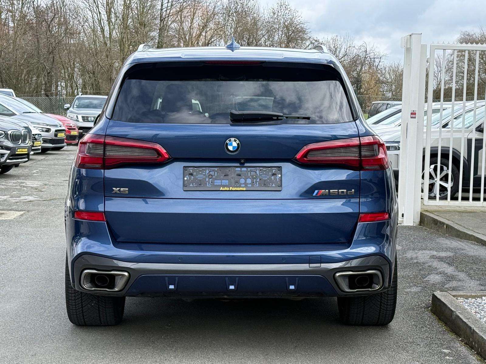 BMW X5 M M50 dAS UTULITAIRE CUIR HUD TOIT PANO AMBIANCE