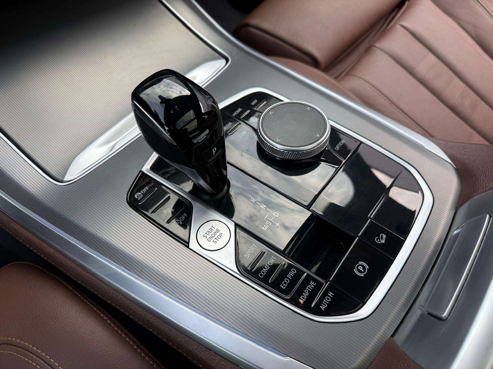 BMW X5 M M50 dAS UTULITAIRE CUIR HUD TOIT PANO AMBIANCE