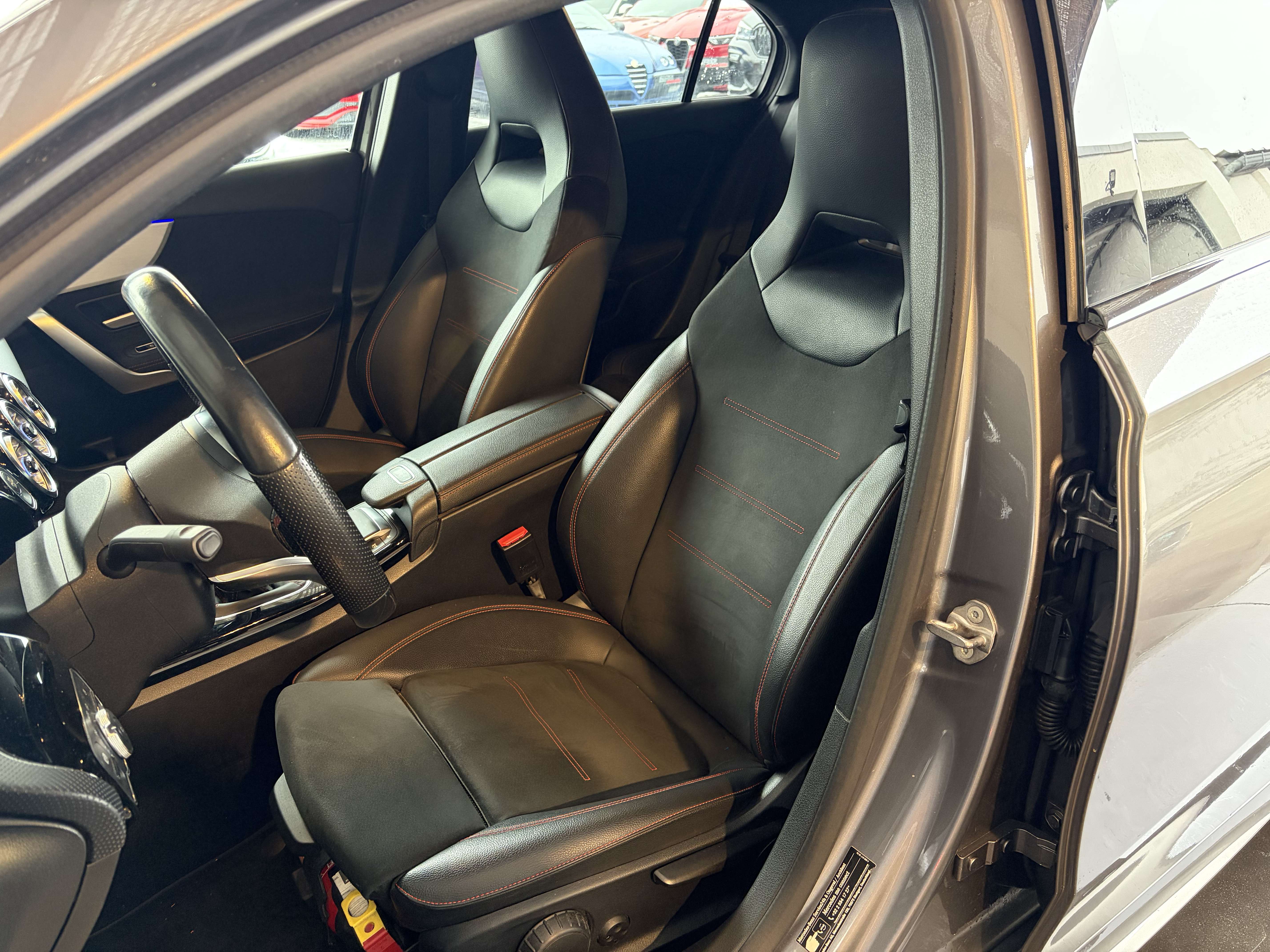 Mercedes-Benz A 160 Mercedes Classe A160 Pack AMG