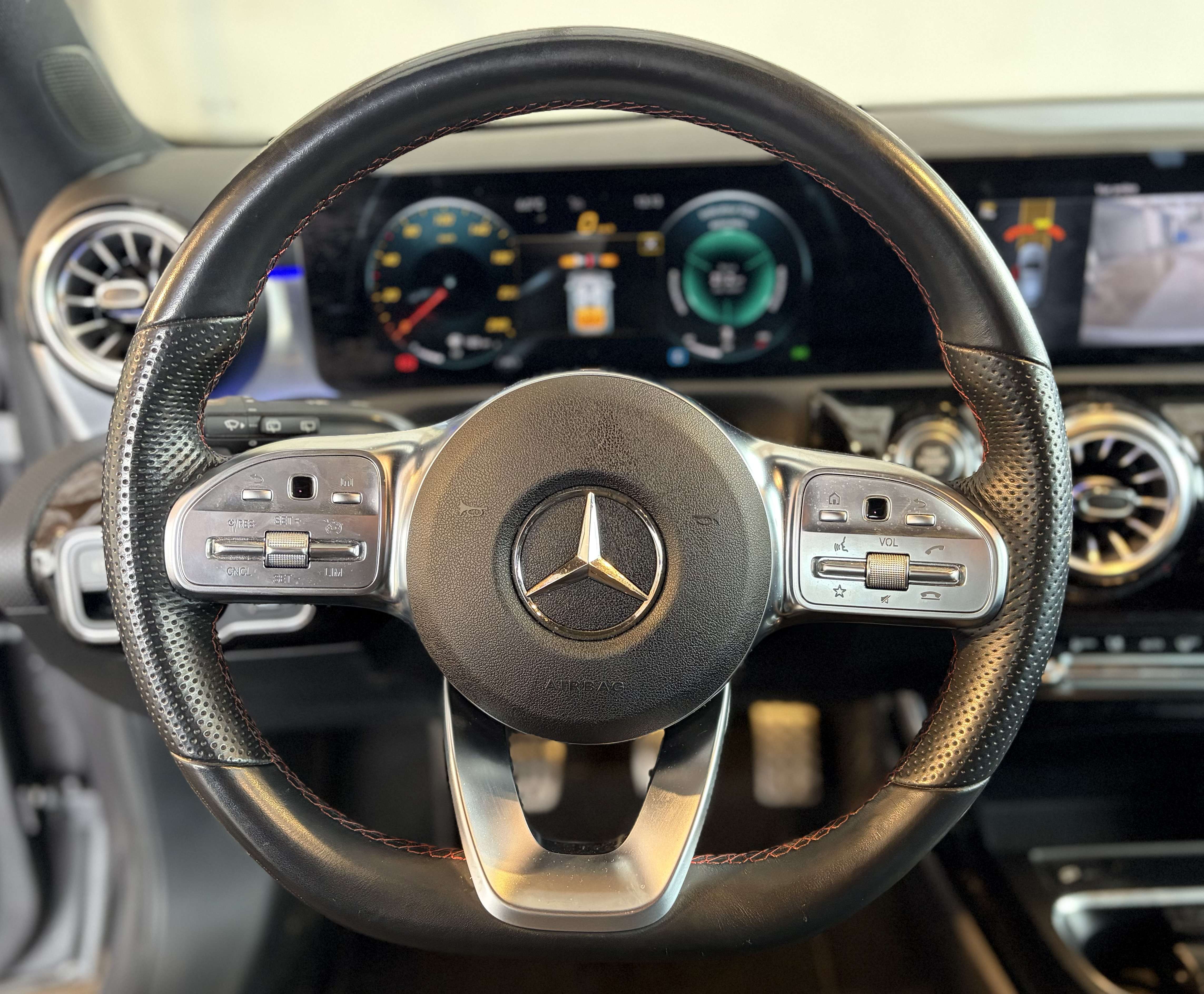 Mercedes-Benz A 160 Mercedes Classe A160 Pack AMG