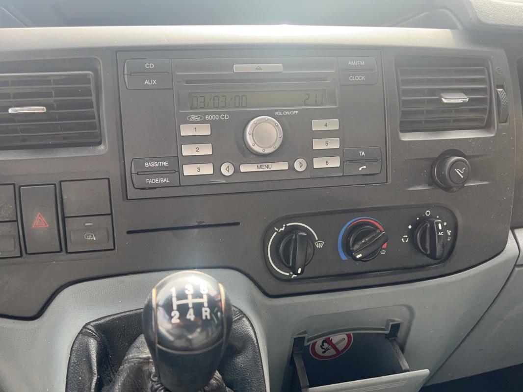 Ford Transit FOURGON 300 M TDCi 85