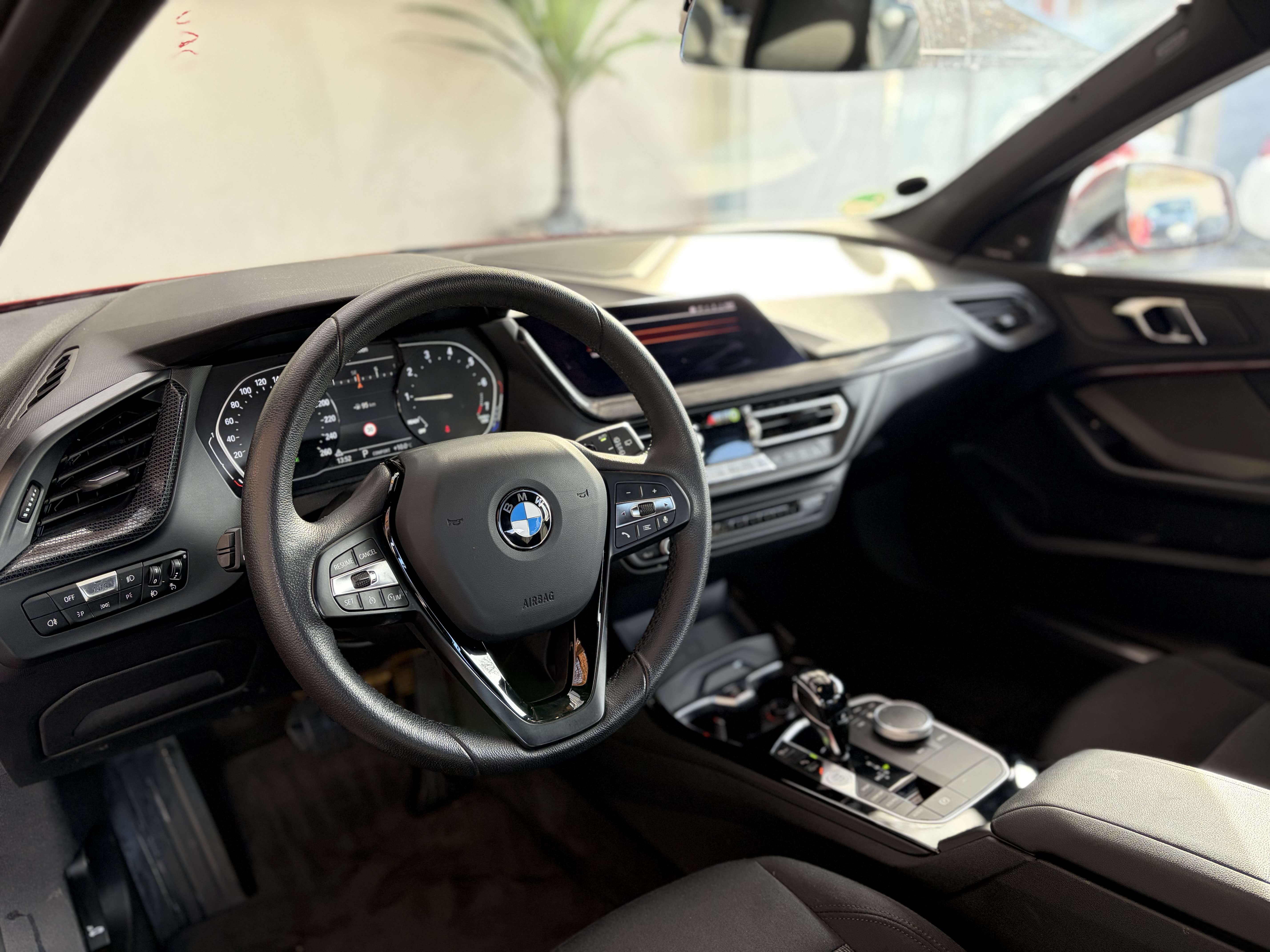 BMW 118 BMW 118iA