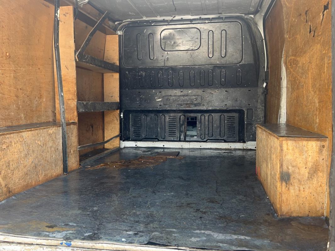Ford Transit FOURGON 300 M TDCi 85
