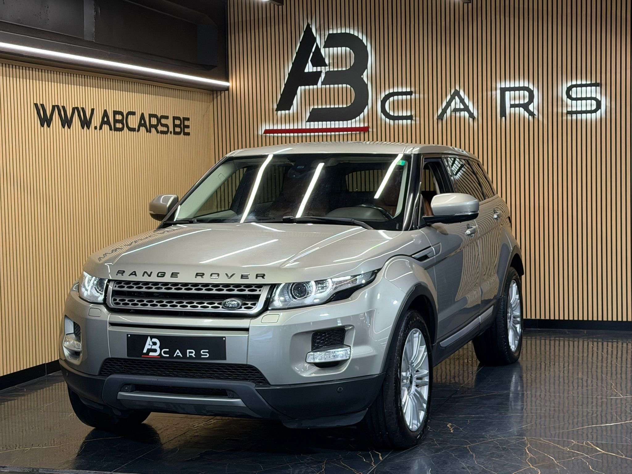 Land Rover Range Rover Evoque 2.2 TD4 4WD Prestige * 1ER PROPRIETAIRE *