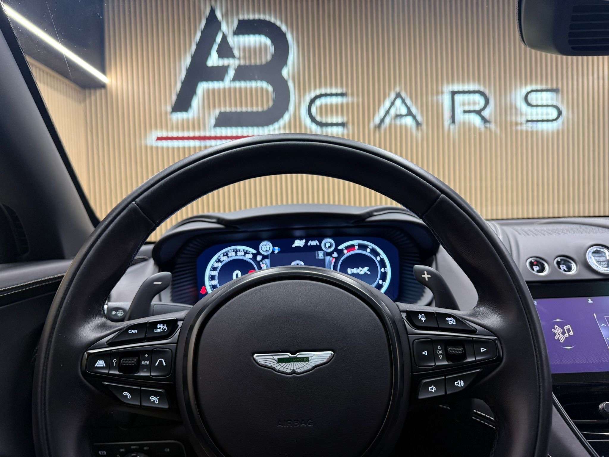 Aston Martin DBX 4.0i BI-TURBO * 707 * PACK CARBON * FULL OPTIONS