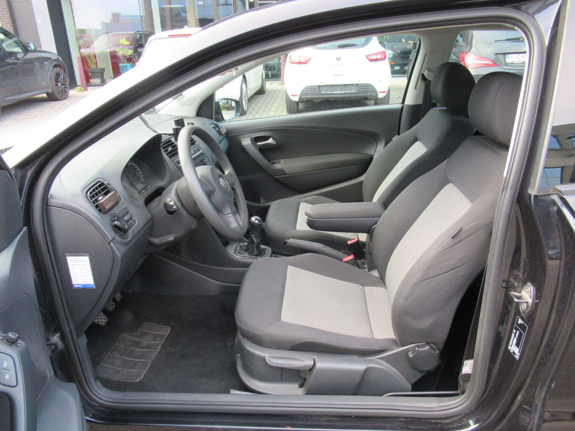 Volkswagen Polo 1.2i Trendline-Navi-A/C-CarPlay/Andr-RECHTSTREEKS
