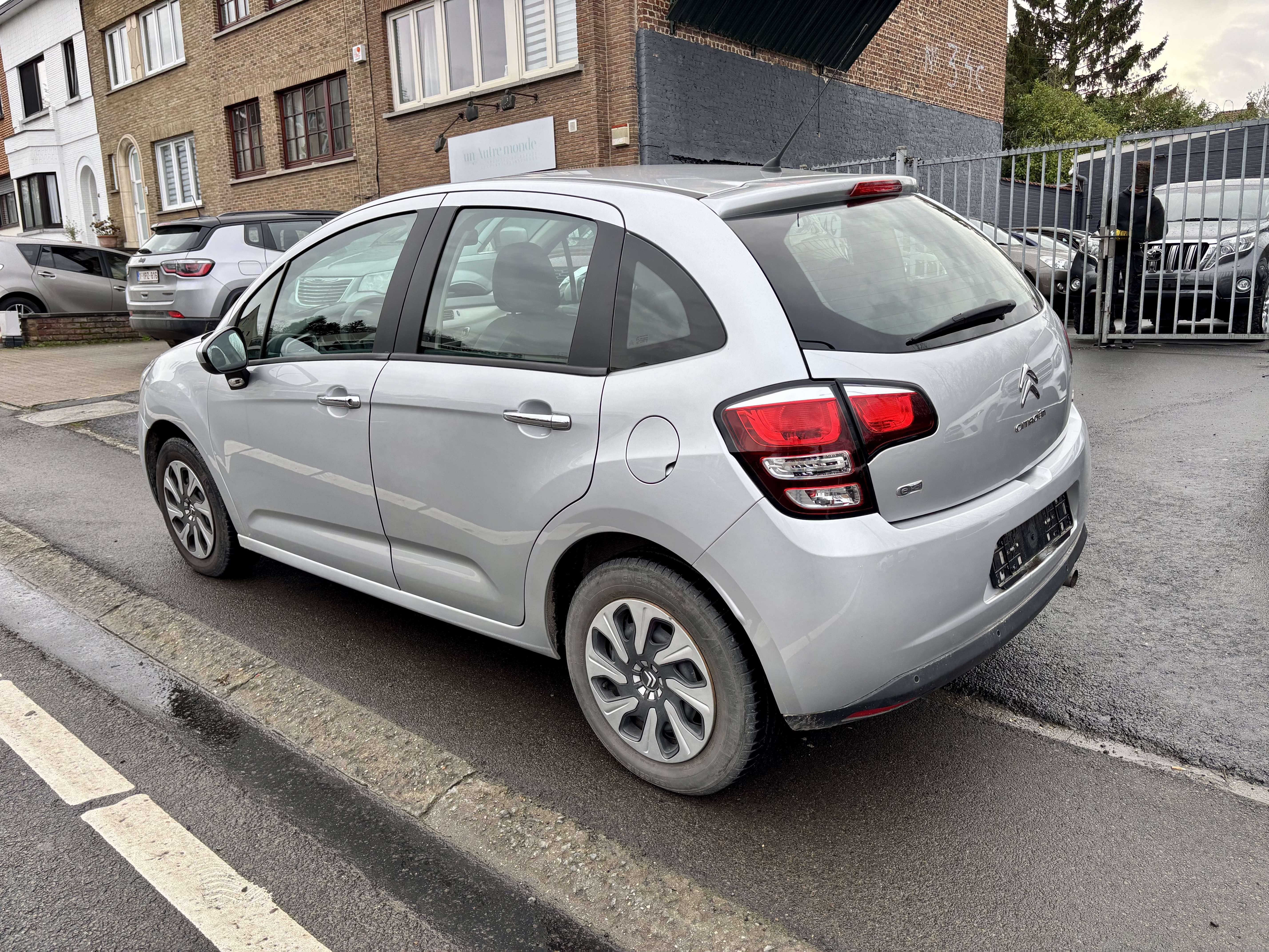 Citroen C3 E-hdi 70 bva avec 25000 km car-pass euro 5b