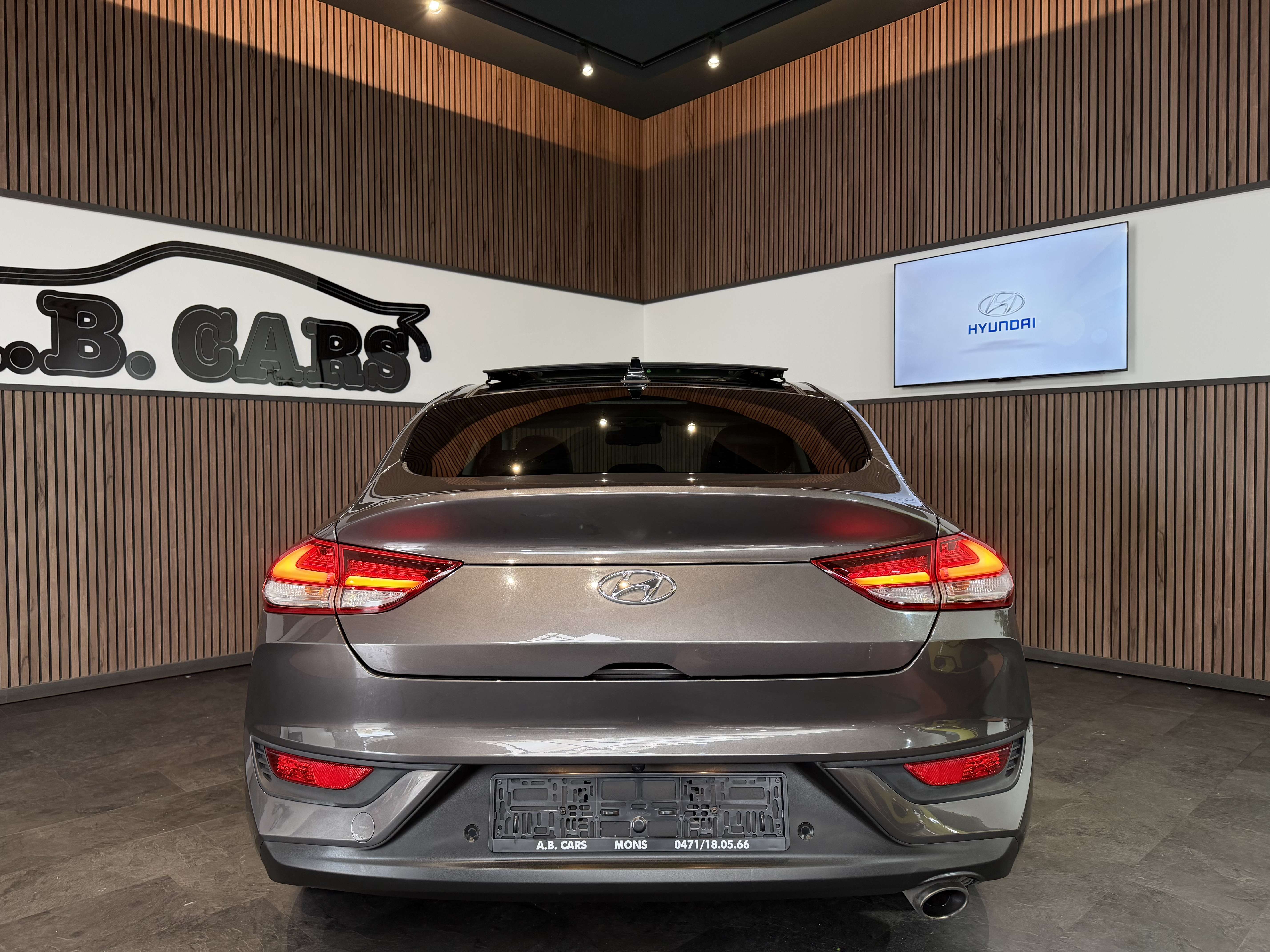 Hyundai i30 Fastback 1.4 T-GDi * AUTOMATIQUE*GARANTIE 12M*