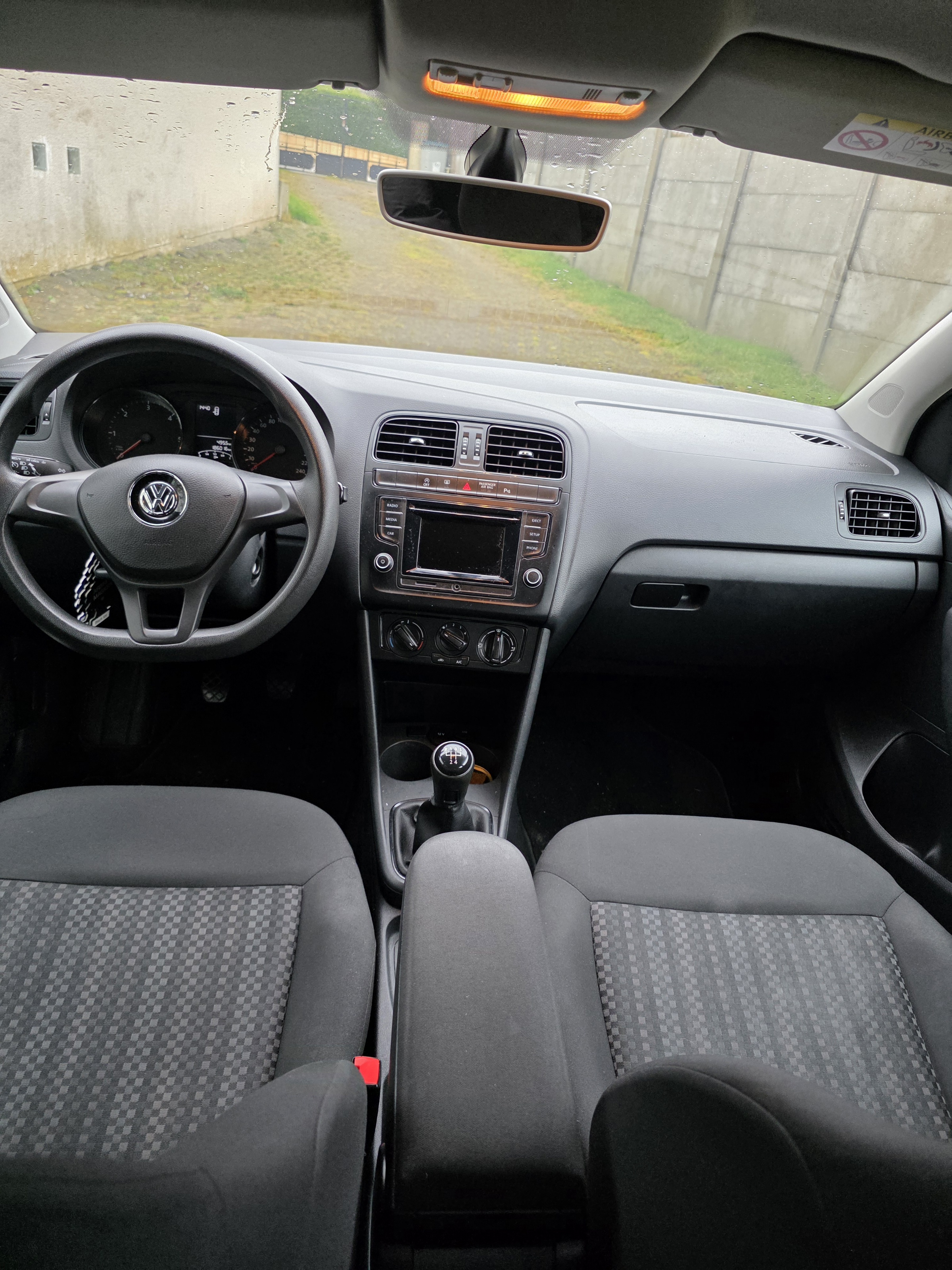 Volkswagen Polo V 1.4 TDI 90 FAP BLUEMOTION CONFORTLINE BUSINESS 5P