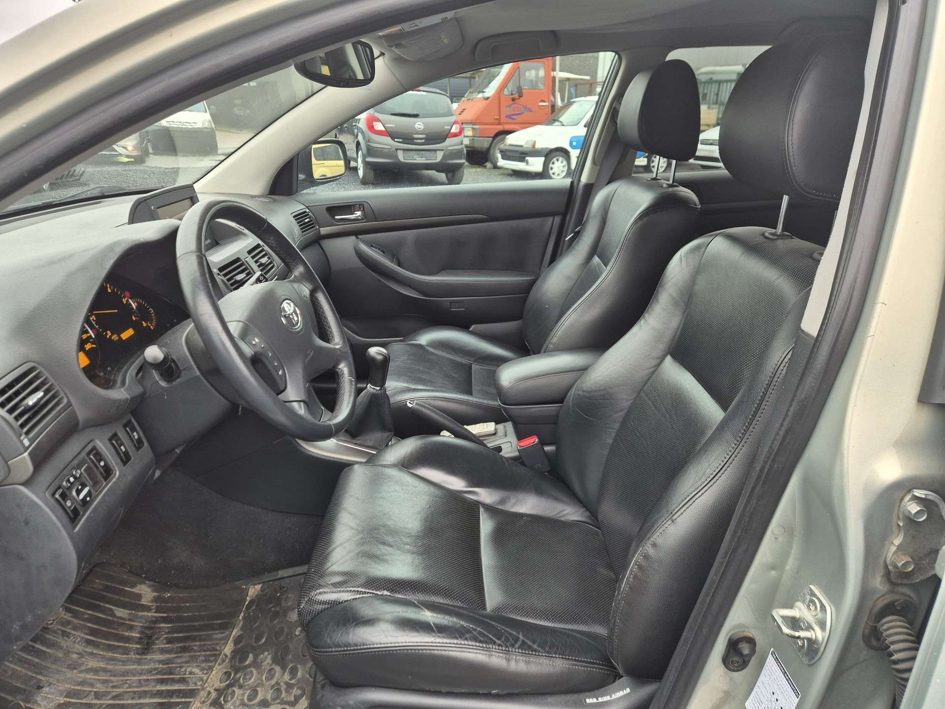 Toyota Avensis SW 2.0 Turbo D4D Linea Terra//GPS//CUIR//MARCHAND