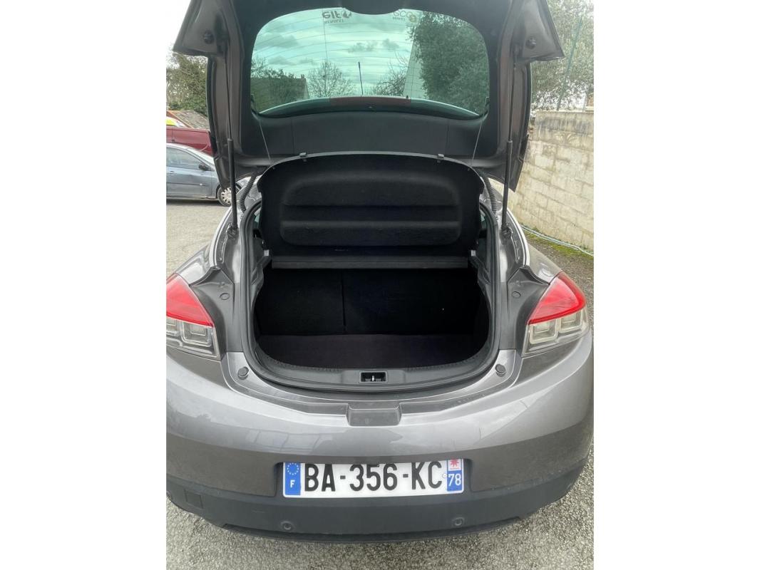 Renault Megane Coupé 1.4 TCe - 130 Euro 5 III COUPE . PHASE 1