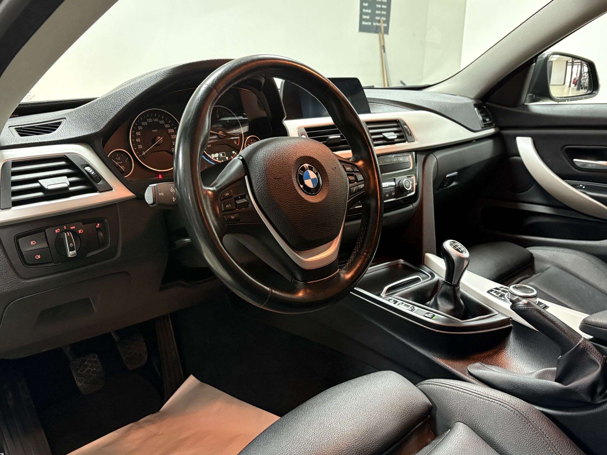 BMW 418 Gran Coupé 418 d/JANTES/CUIR/GPS