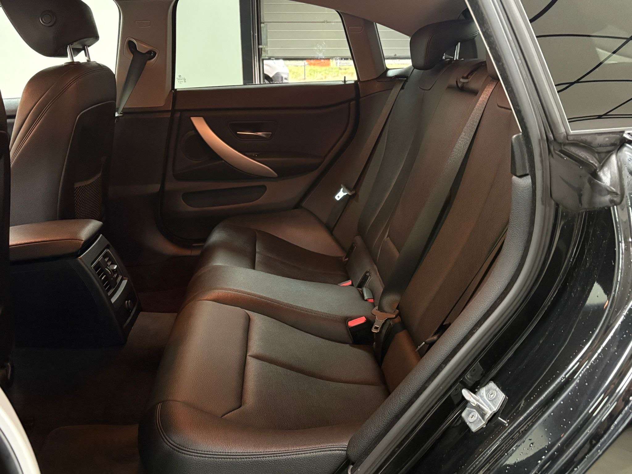 BMW 418 Gran Coupé 418 d/JANTES/CUIR/GPS