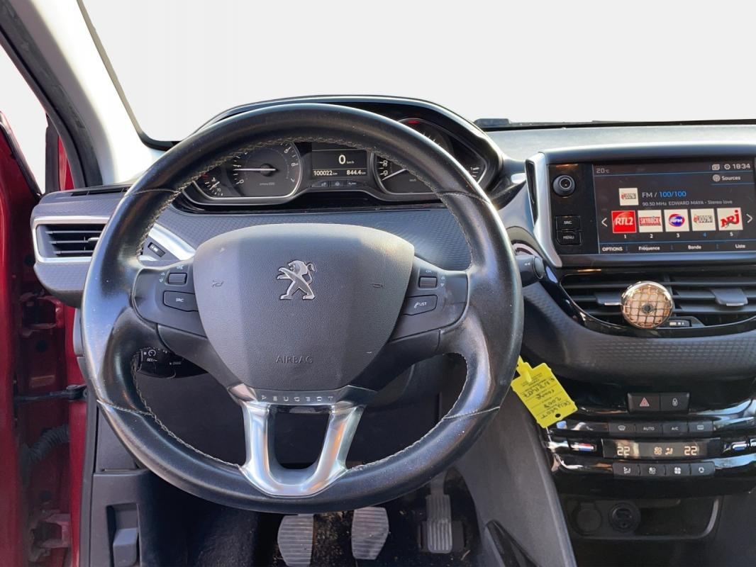 Peugeot 2008 BUSINESS 1.2 PureTech 110ch SS BVM5 Allure