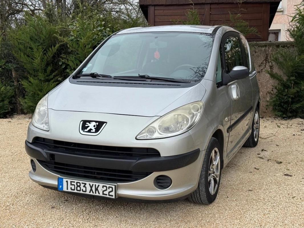 Peugeot 1007 1.4 i 75cv