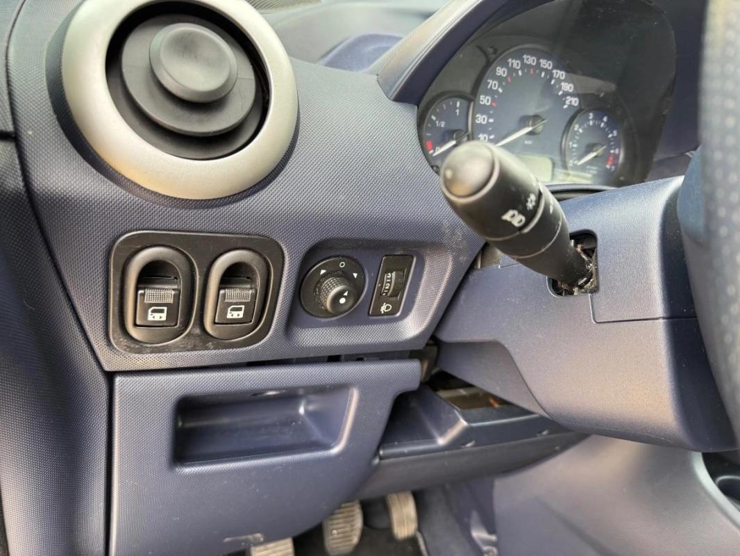 Peugeot 1007 1.4 i 75cv