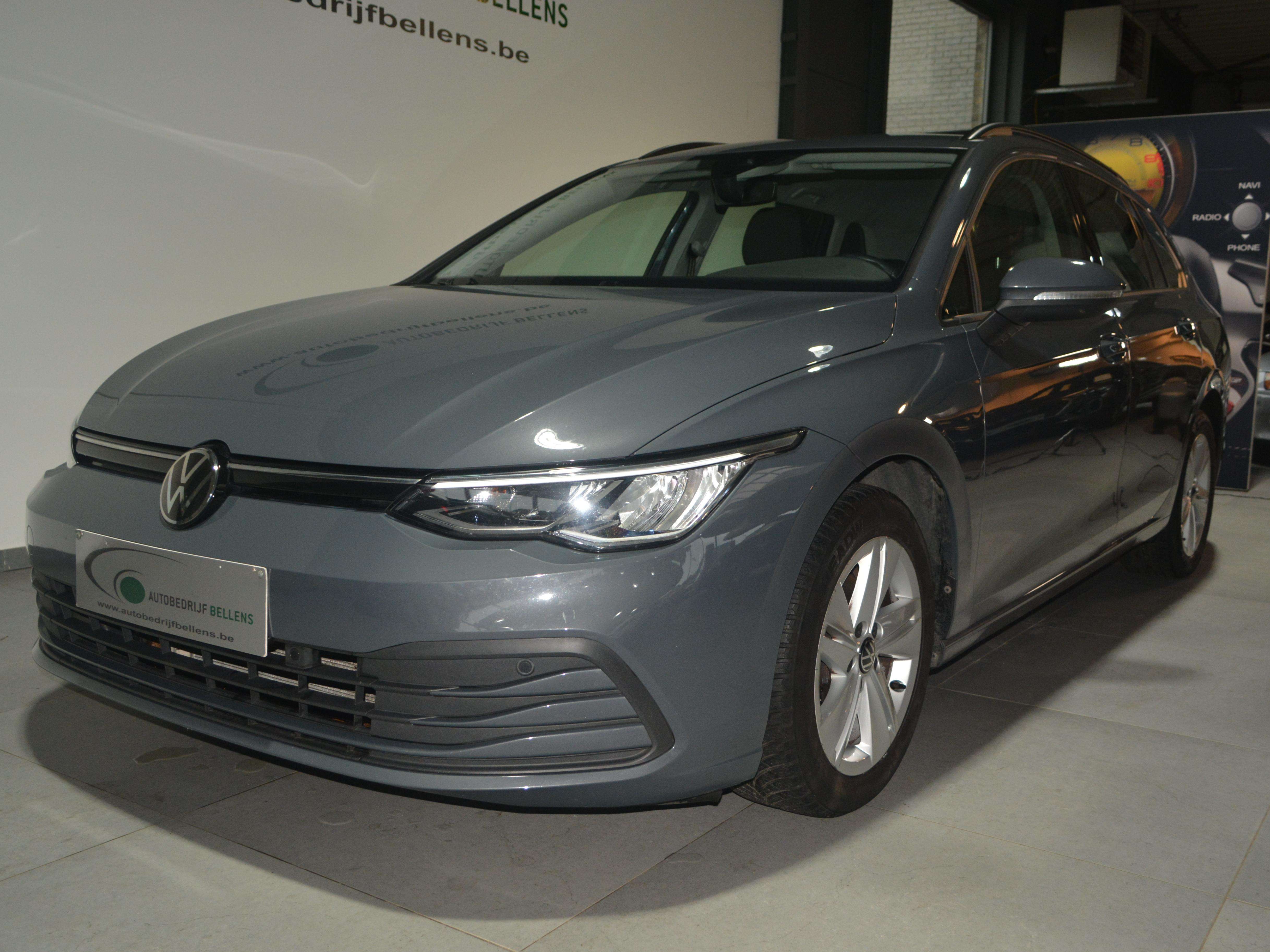 Volkswagen Golf Variant Golf SW 1.0 TSI Life / NAVI+CAMERA /ADAPT