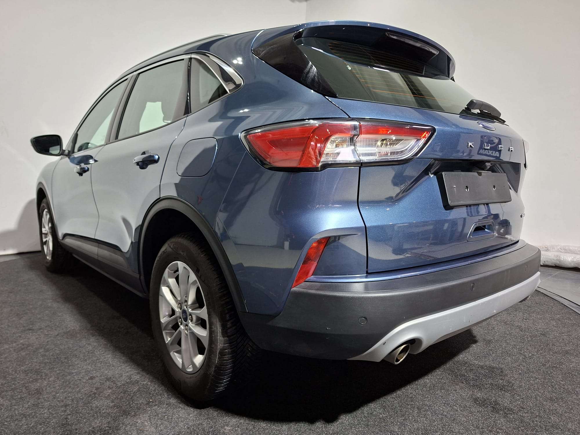 Ford Kuga 2.5cc Airco | Navi | Automaat I NET 12717
