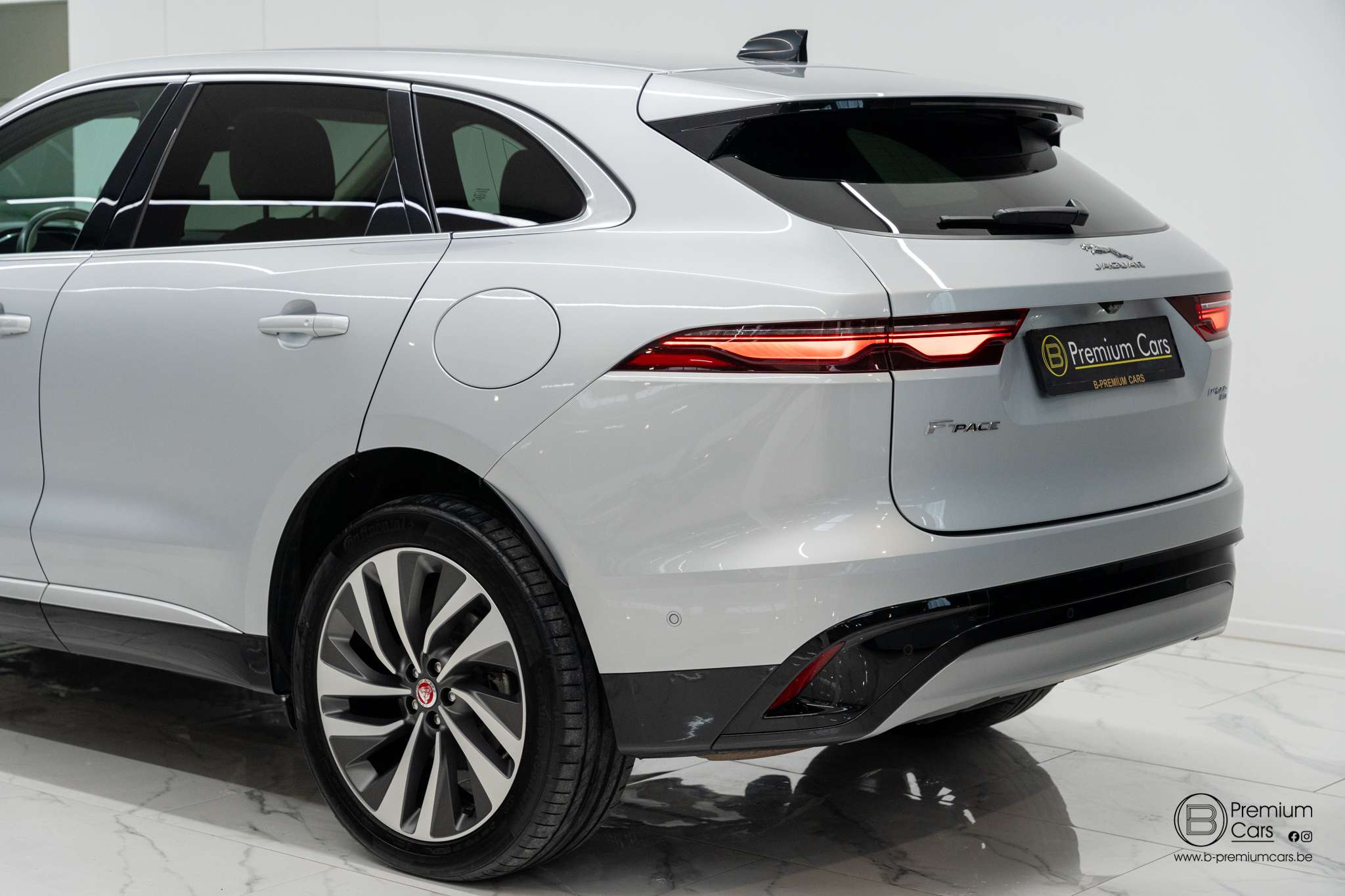 Jaguar F-Pace AWD P400e! Luxury line! Ultra full options! ACC!