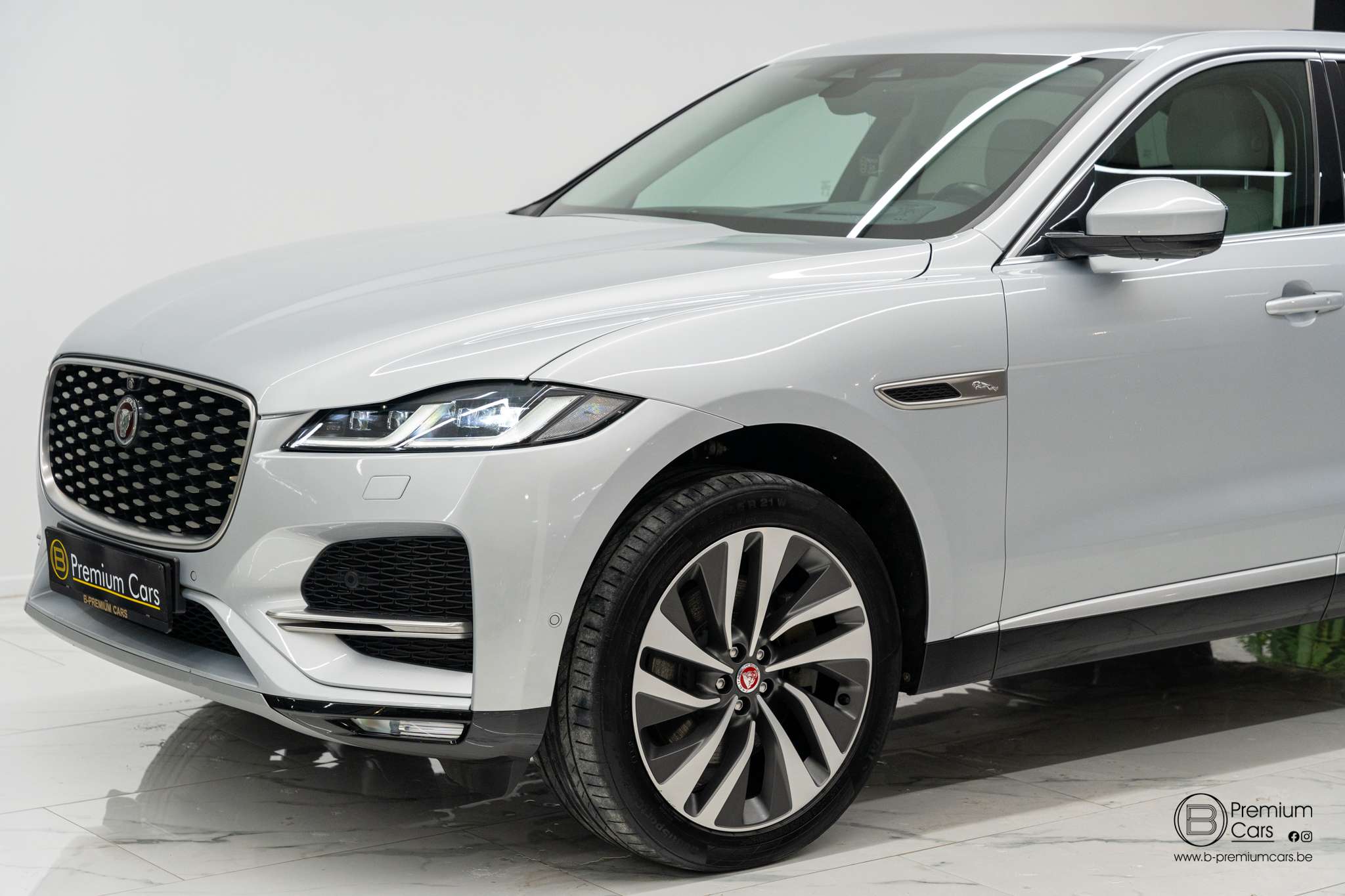 Jaguar F-Pace AWD P400e! Luxury line! Ultra full options! ACC!