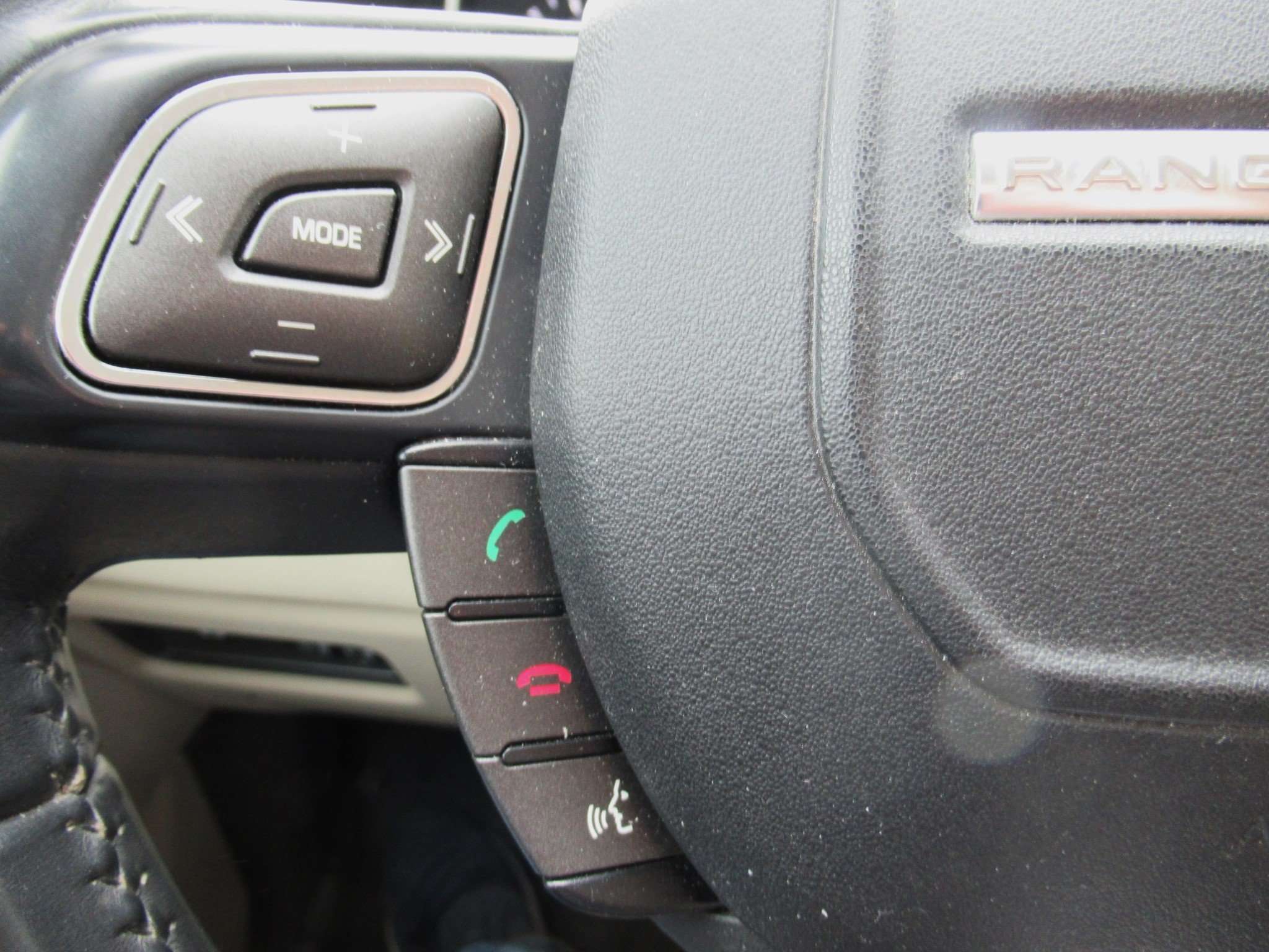 Land Rover Range Rover Evoque 2.2e D4 2WD-Leder-Pano-Meridian-Camera-Navi-Airco