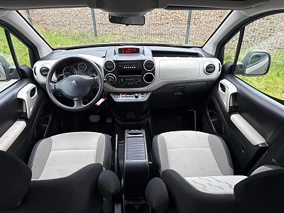 Peugeot PARTNER TEPEE 1.6 HDI 92CH ACTIVE ETG6 * AUTOMATIQUE * 2015 * 1ERE MAIN
