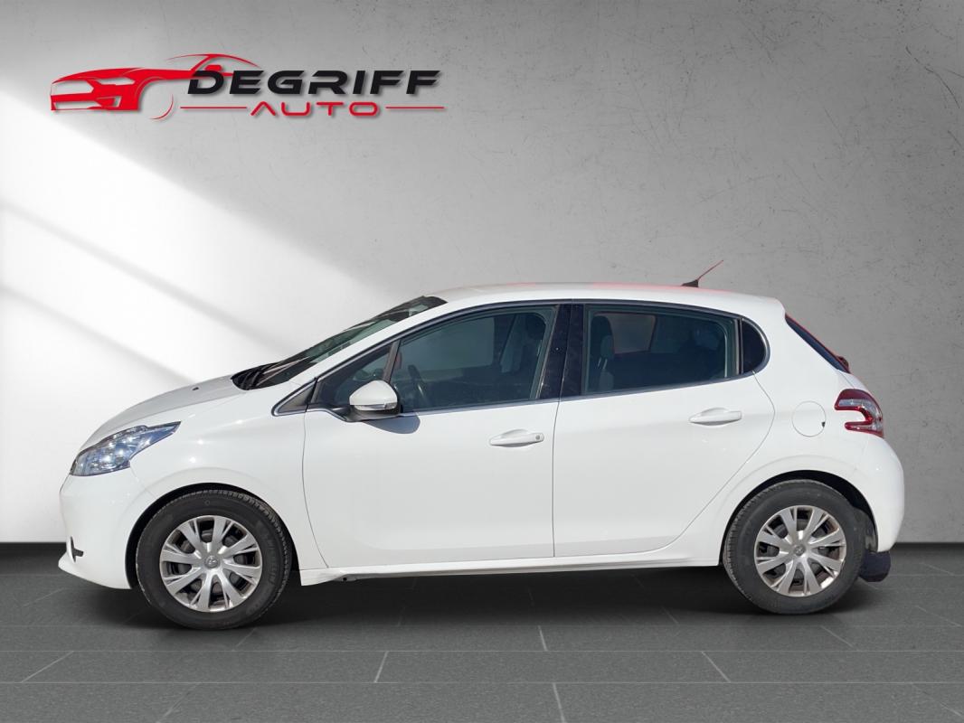 Peugeot 208 1.4 HDi 68ch BVM5 Style