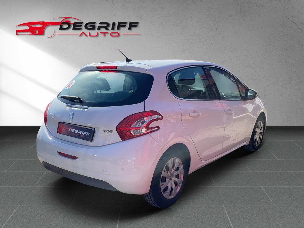 Peugeot 208 1.4 HDi 68ch BVM5 Style