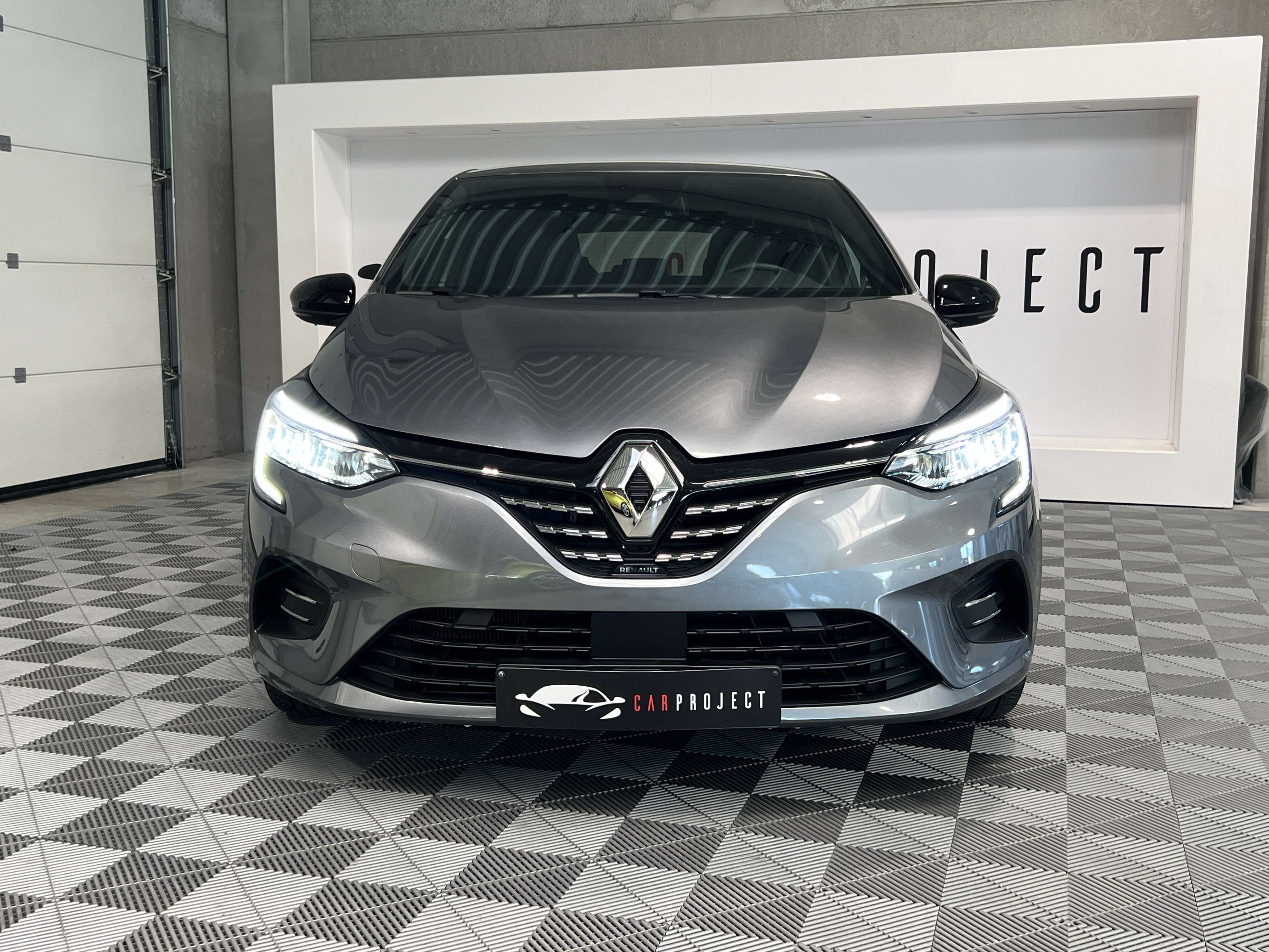 Renault Clio E-TECH TECHO/GPS/PDC ARR + CAM/ CLIM AUTO