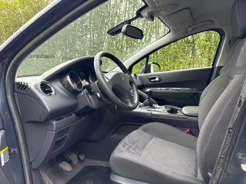 Peugeot 3008 1.6 HDI 112CH * 2012 * 1ERE MAIN * EMBRAYAGE & DISTRIB NEUVE
