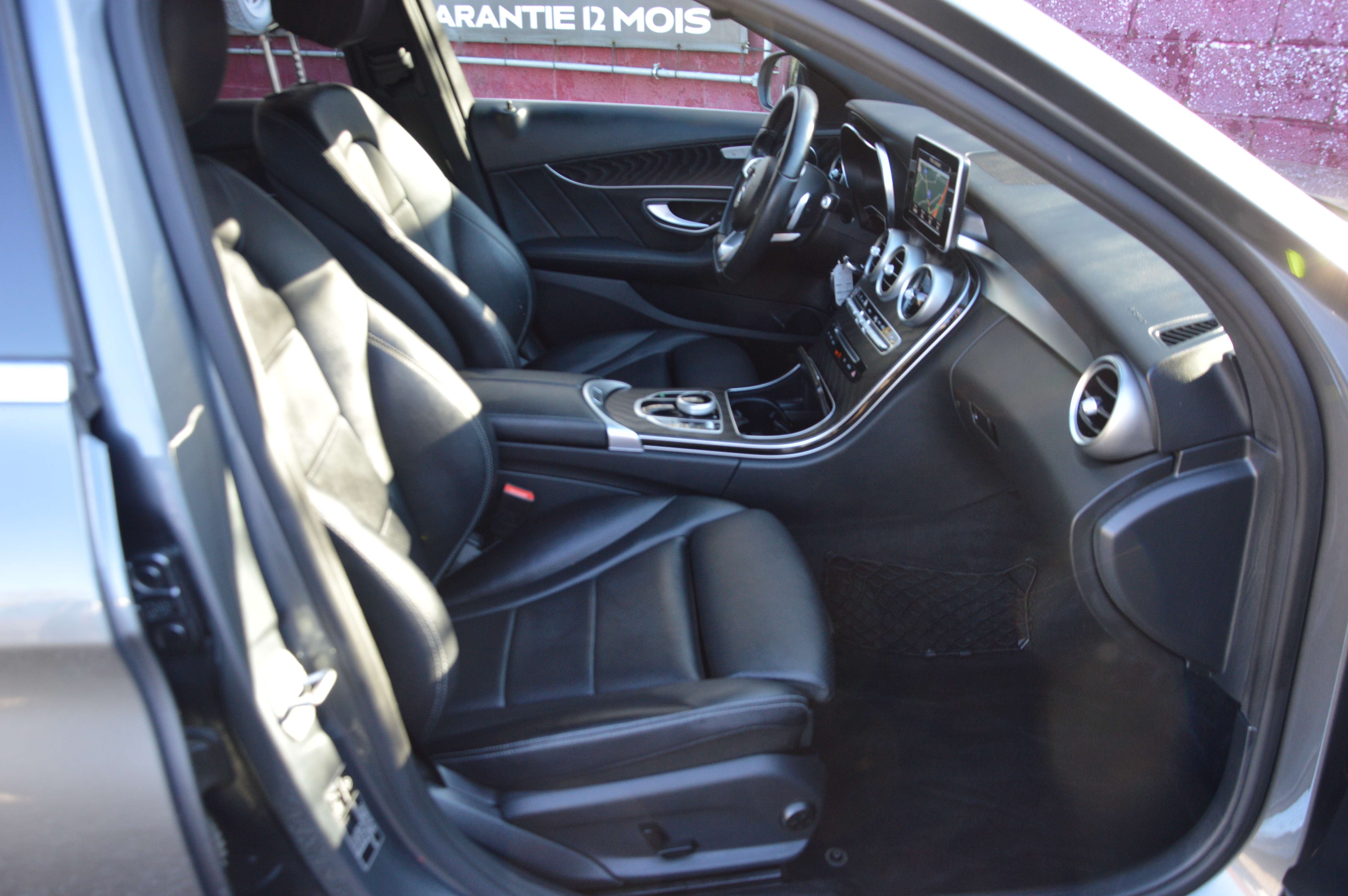 Mercedes-Benz C 200 d PACK AMG BOITE AUT NAV SENS AV/AR 85.798KM