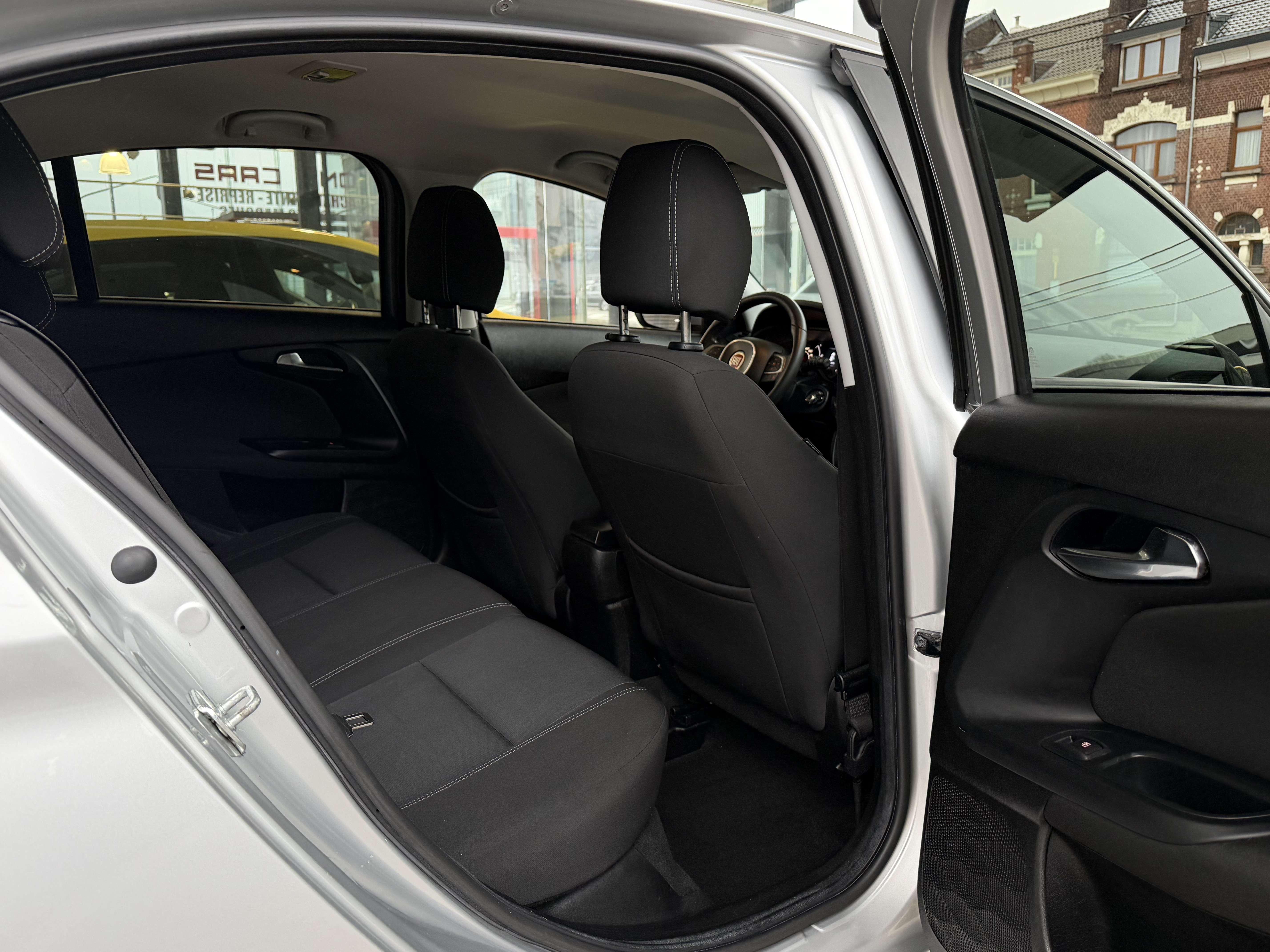 Fiat Tipo Hatchback 1.3JTD (EURO6) GPS-AIRCO-PDC-OB-GAR 1AN