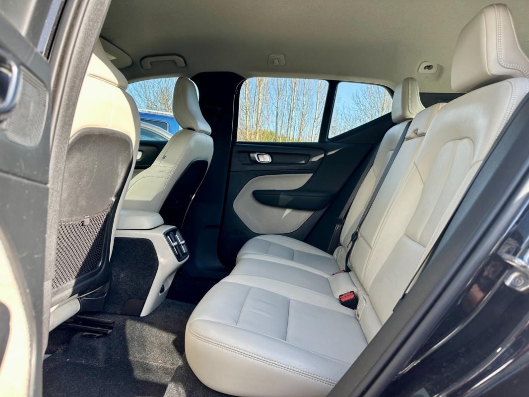 Volvo Xc40 BUSINESS B4 AWD 197 ch Geartronic 8 - 2020 140 000 km Garantie