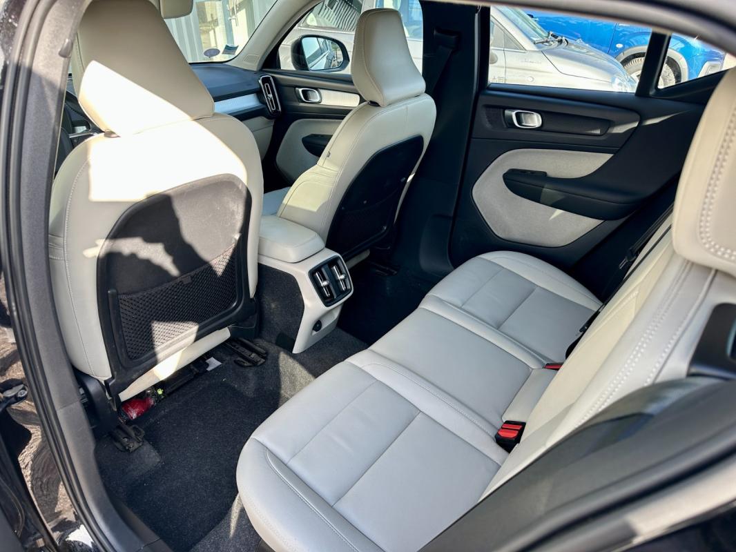 Volvo Xc40 BUSINESS B4 AWD 197 ch Geartronic 8 - 2020 140 000 km Garantie