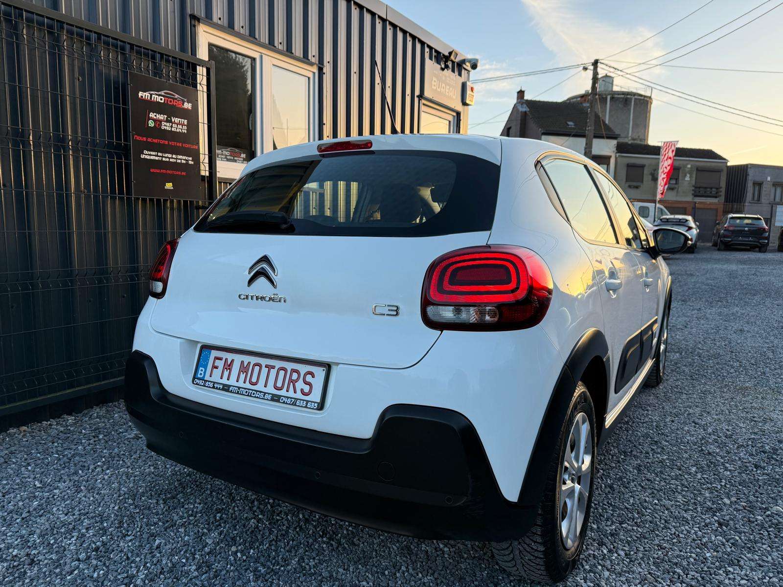 Citroen C3 1.2i Busines/ LED/ CarPlay/ Entretien+Garantie 1an