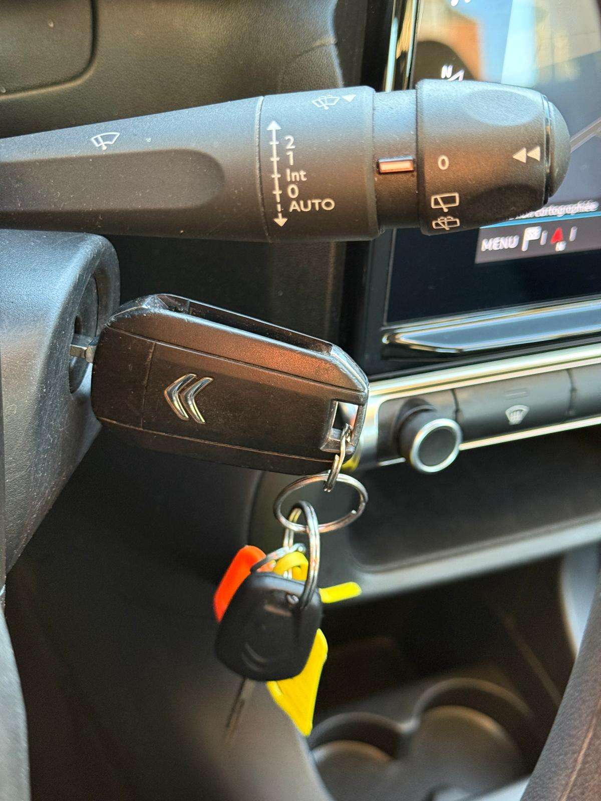 Citroen C3 1.2i Busines/ LED/ CarPlay/ Entretien+Garantie 1an