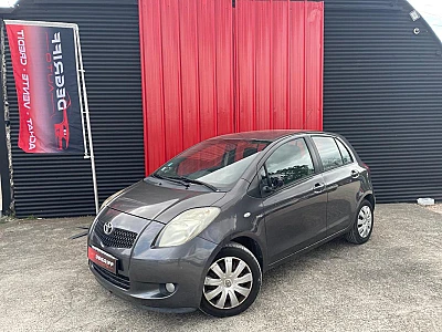Toyota Yaris II 1.4 - 90 D-4D Luna Pack