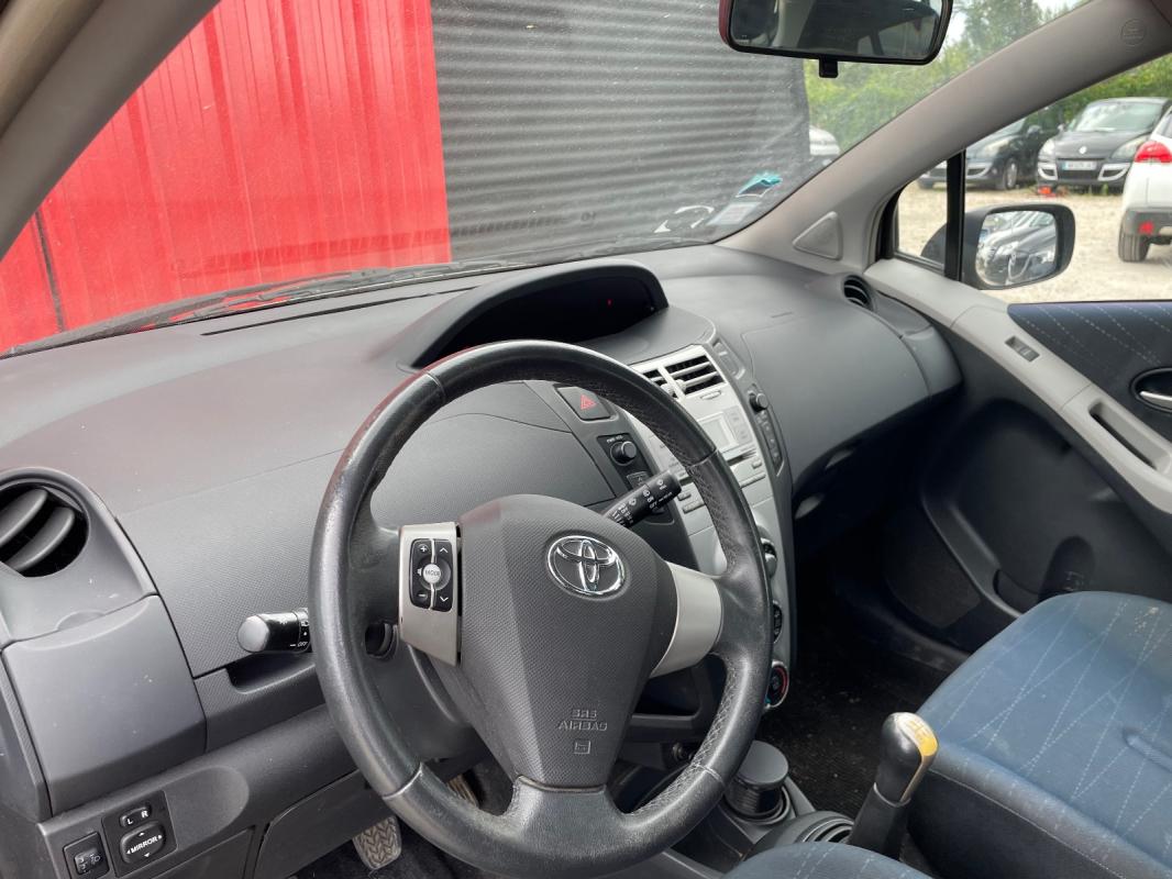 Toyota Yaris II 1.4 - 90 D-4D Luna Pack