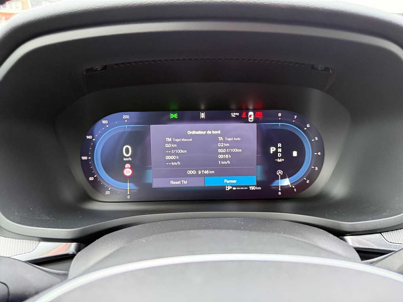 Volvo V60 V60 Plus, B4 Mild-Hybrid, Benzin, Dark