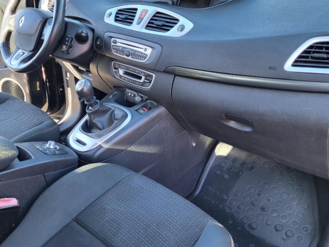 Renault Scenic III dCi 130 FAP Dynamique