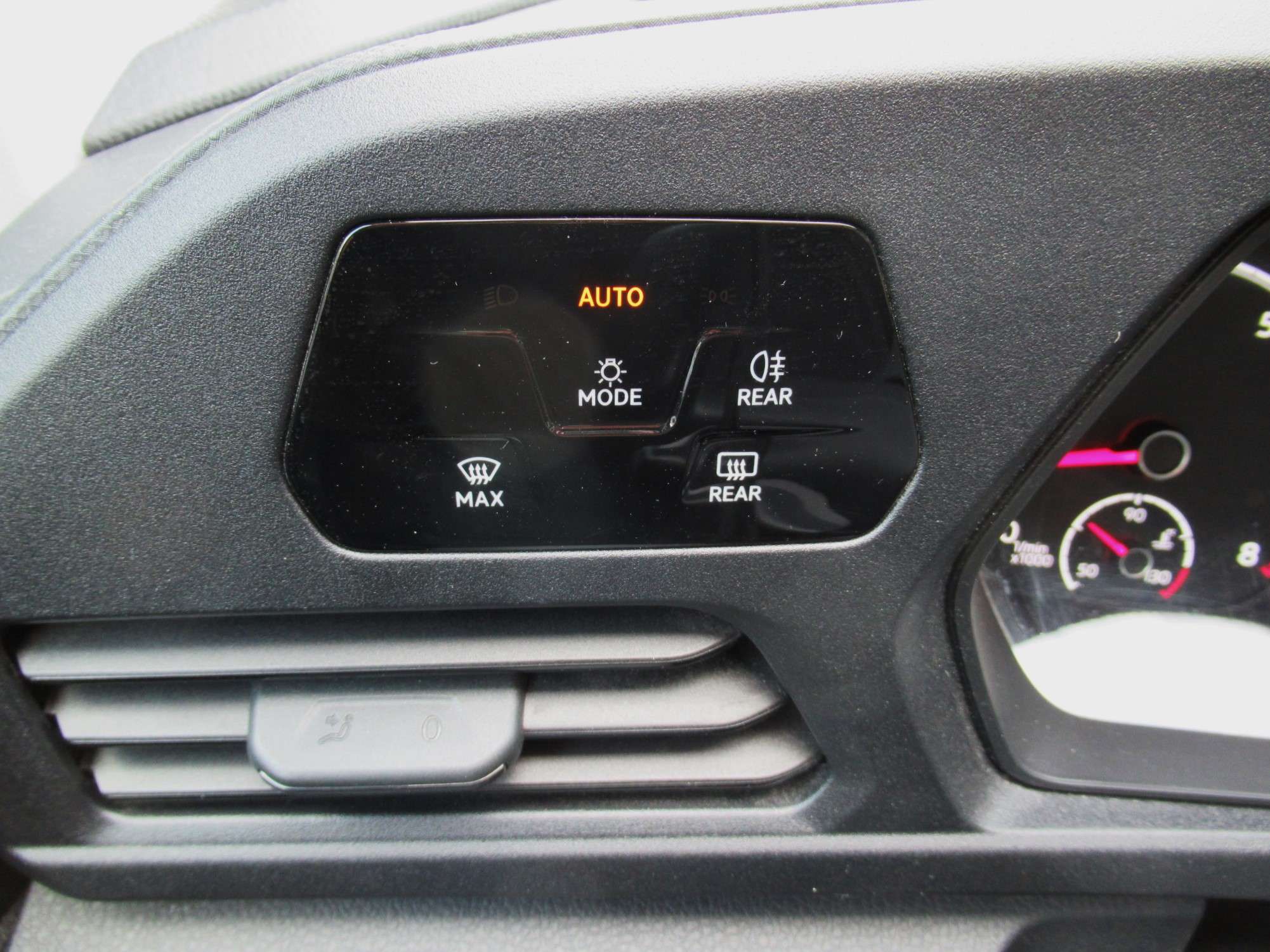 Volkswagen Caddy 1.5 TSI Kombi 5 Plaatsen-Airco-PDC-Lane Assist