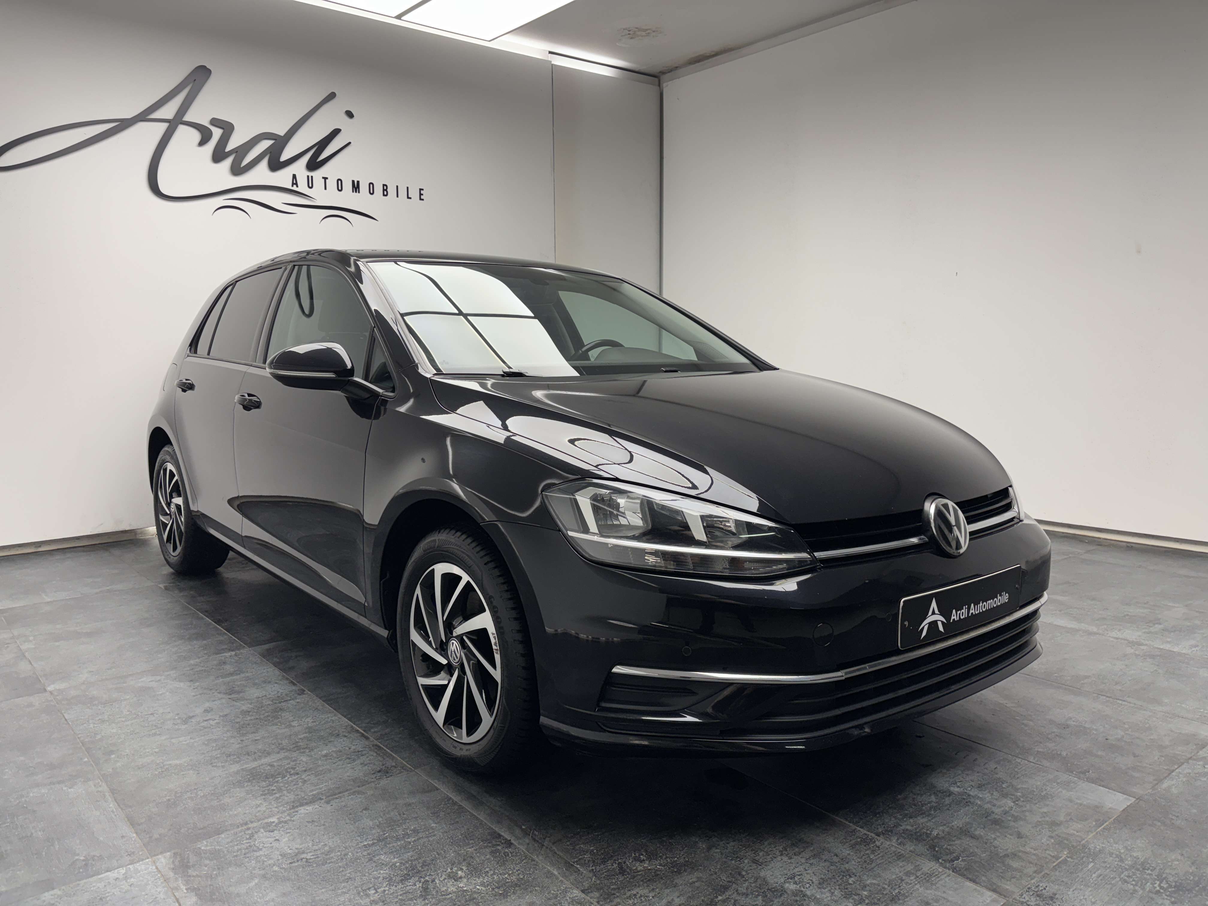Volkswagen Golf 1.0 TSI DSG *CARPLAY*CAMERA*FRONT ASSIST*GARANTIE*