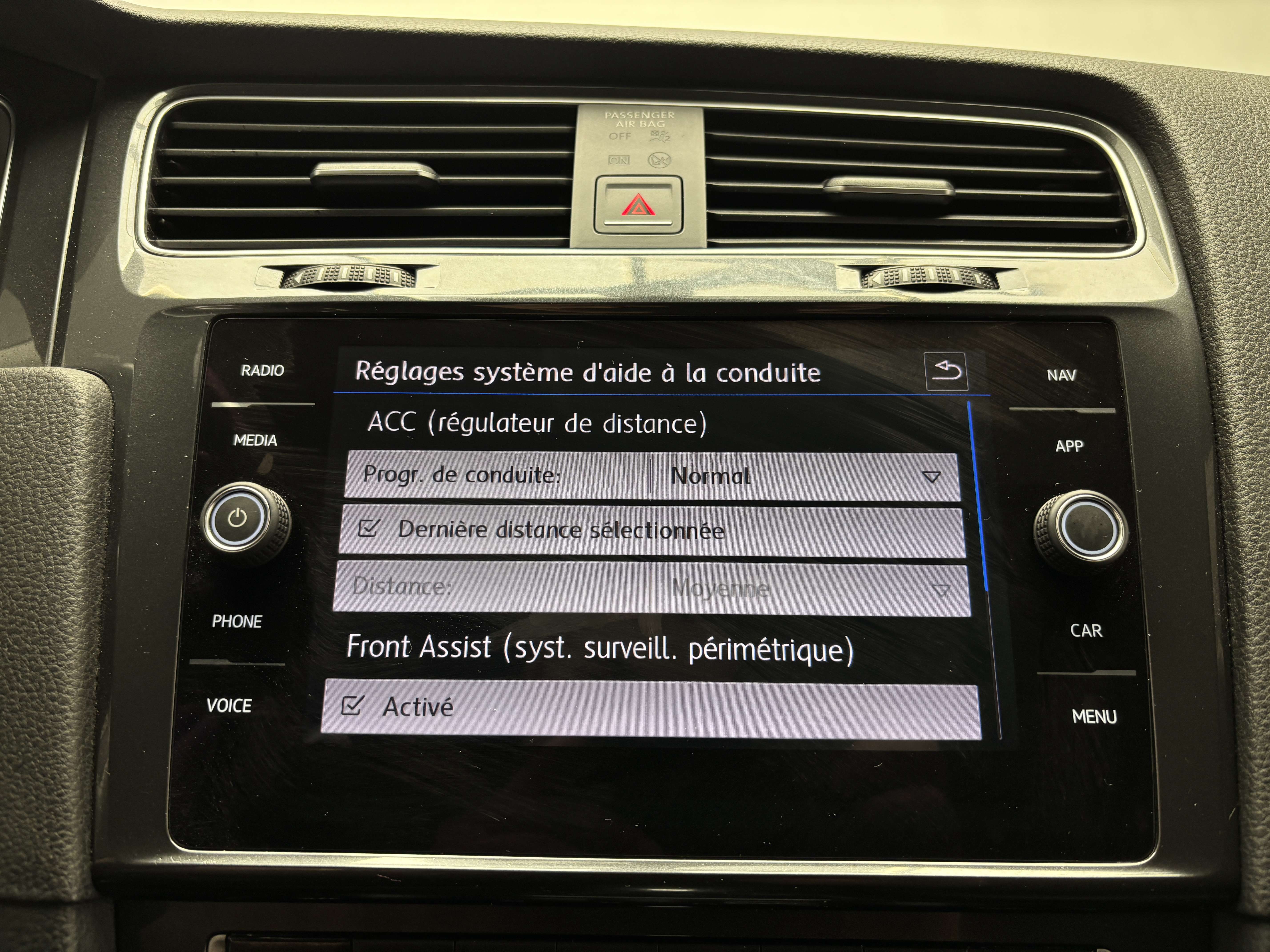 Volkswagen Golf 1.0 TSI DSG *CARPLAY*CAMERA*FRONT ASSIST*GARANTIE*